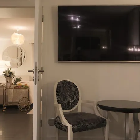 Diamond Premium Pool & Sauna Luxury Private Appartement