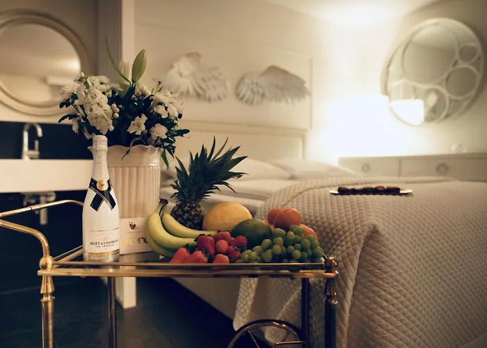 Diamond Premium Pool & Sauna Luxury Private Residence Apartment *